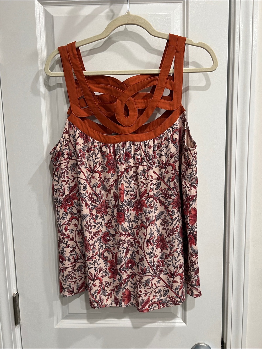 Lined Women’s Sleeveless Floral Blouse with Rust Cutout Yoke